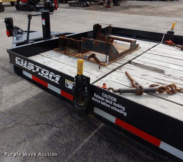 image for item HR9028 2019 Lucon tilt deck equipment trailer