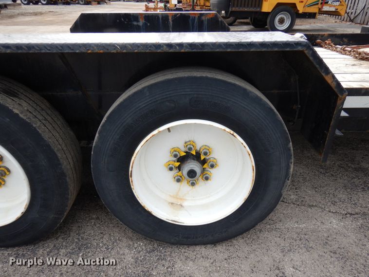 image for item HR9028 2019 Lucon tilt deck equipment trailer