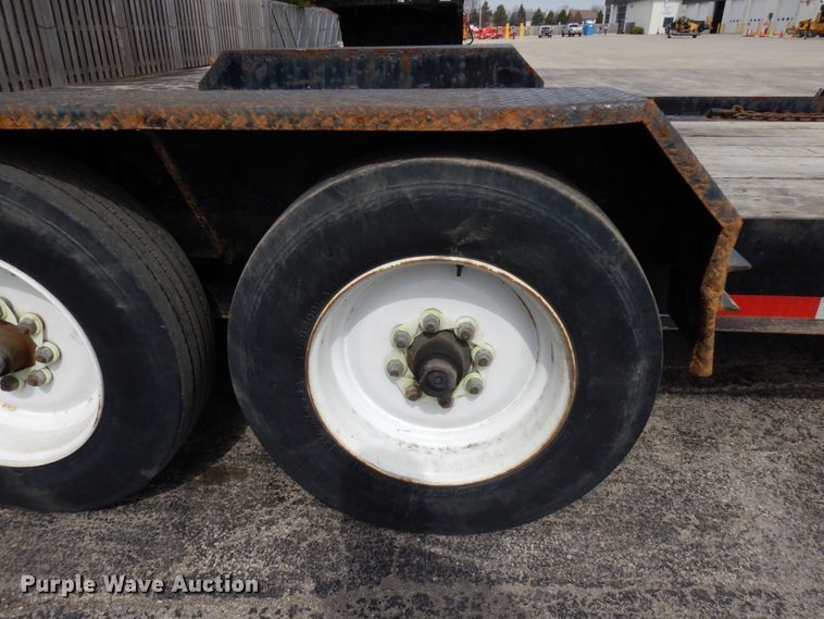 image for item HR9029 2016 Lucon tilt deck equipment trailer