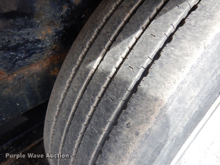 image for item HR9029 2016 Lucon tilt deck equipment trailer