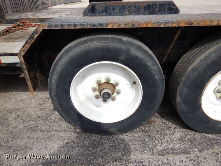 image for item HR9029 2016 Lucon tilt deck equipment trailer