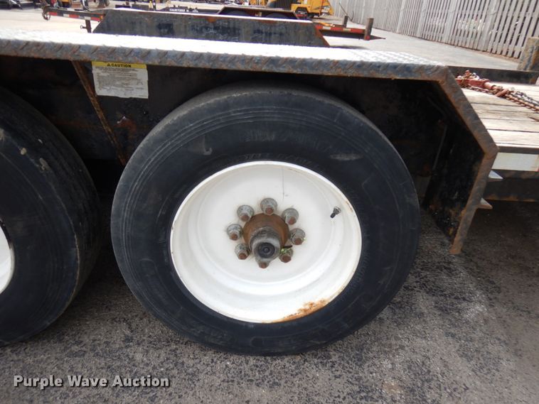 image for item HR9029 2016 Lucon tilt deck equipment trailer