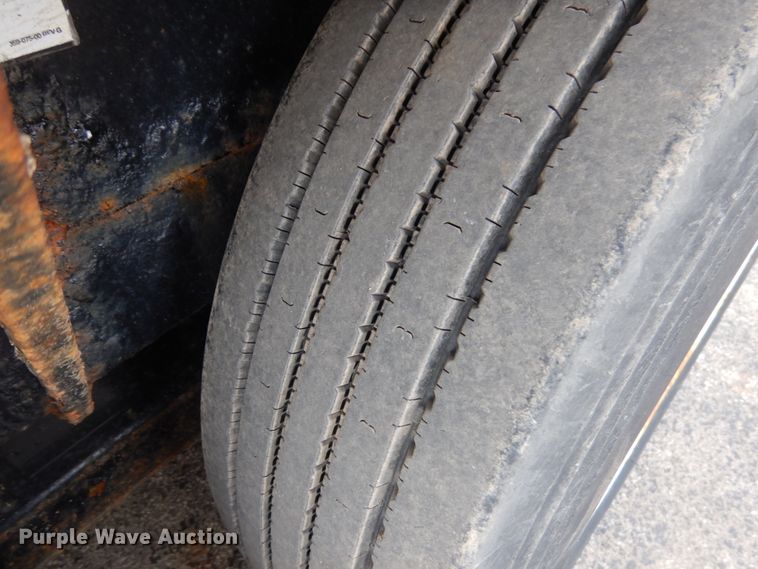 image for item HR9029 2016 Lucon tilt deck equipment trailer