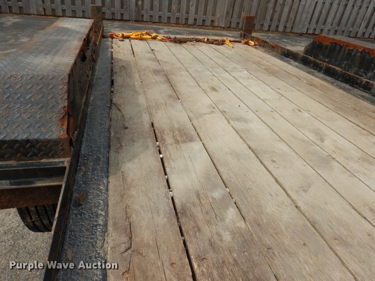 image for item HR9030 2016 Lucon tilt deck equipment trailer