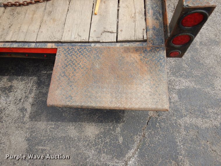 image for item HR9030 2016 Lucon tilt deck equipment trailer