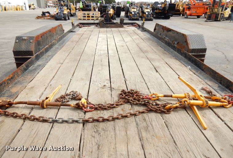 image for item HR9030 2016 Lucon tilt deck equipment trailer