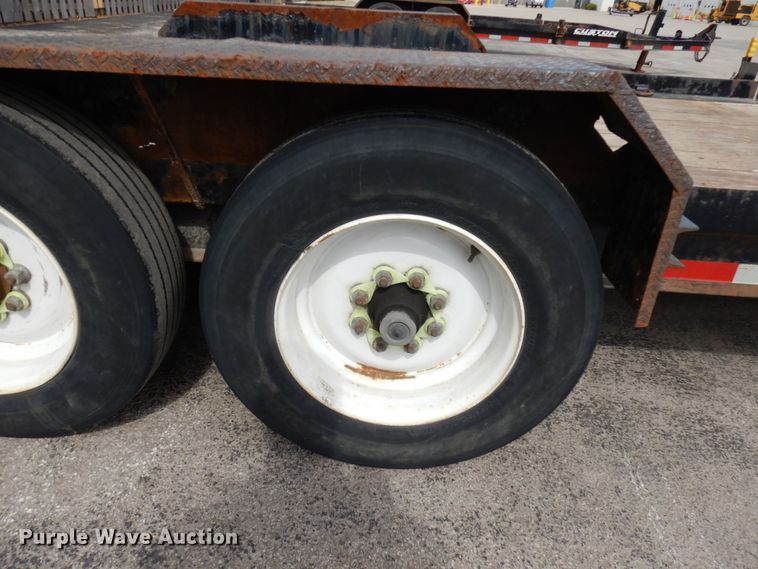 image for item HR9030 2016 Lucon tilt deck equipment trailer