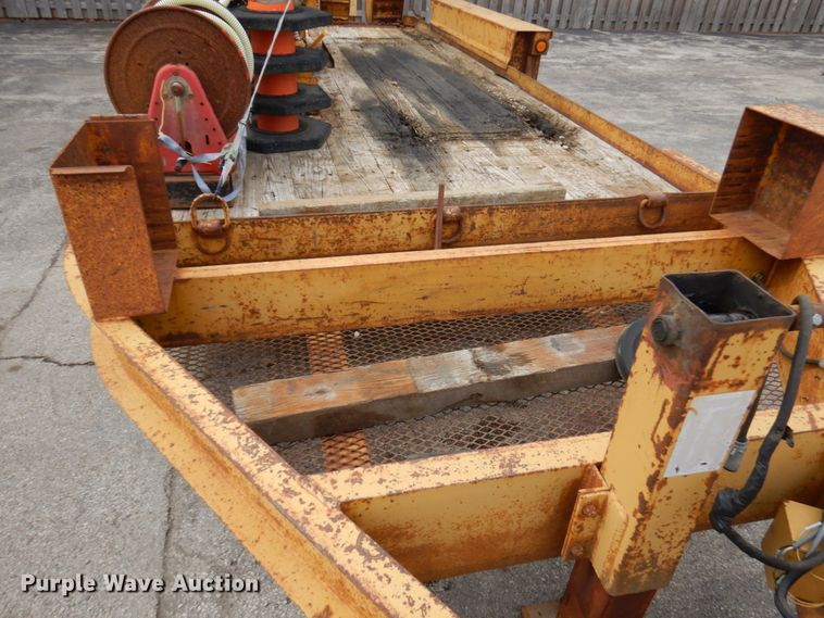 image for item HR9031 2008 Belshe T16 equipment trailer