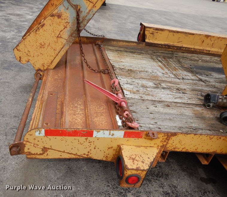 image for item HR9031 2008 Belshe T16 equipment trailer