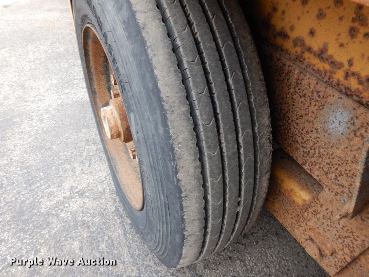 image for item HR9031 2008 Belshe T16 equipment trailer