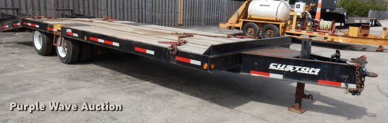 image for item HR9032 2015 Lucon tilt deck equipment trailer