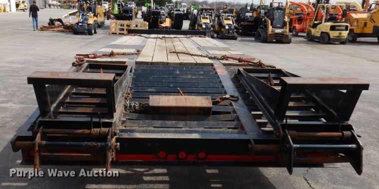 image for item HR9032 2015 Lucon tilt deck equipment trailer