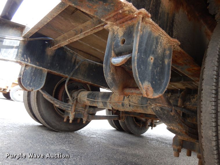 image for item HR9032 2015 Lucon tilt deck equipment trailer