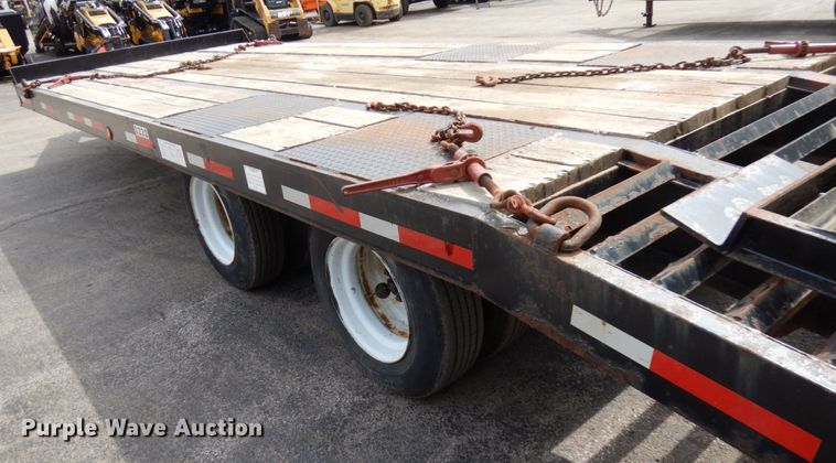image for item HR9032 2015 Lucon tilt deck equipment trailer