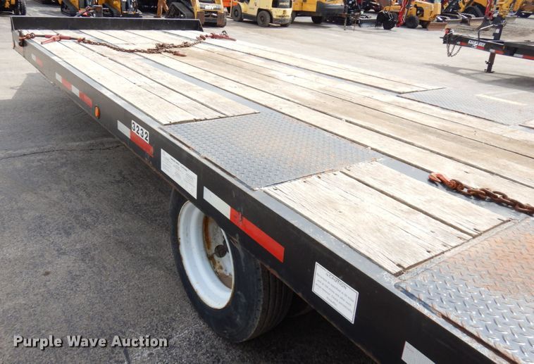 image for item HR9032 2015 Lucon tilt deck equipment trailer