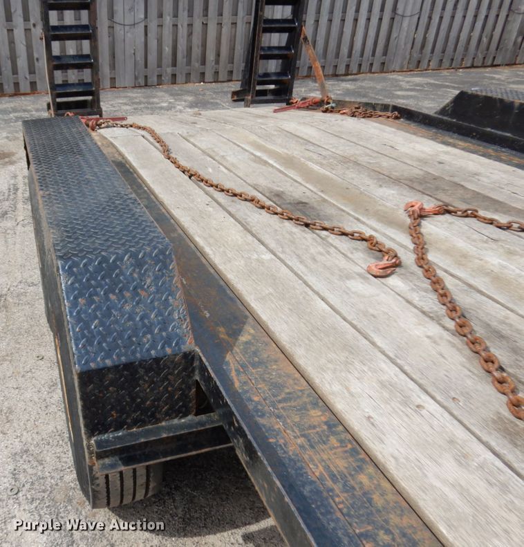 image for item HR9033 2017 Lucon equipment trailer