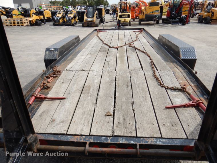 image for item HR9033 2017 Lucon equipment trailer