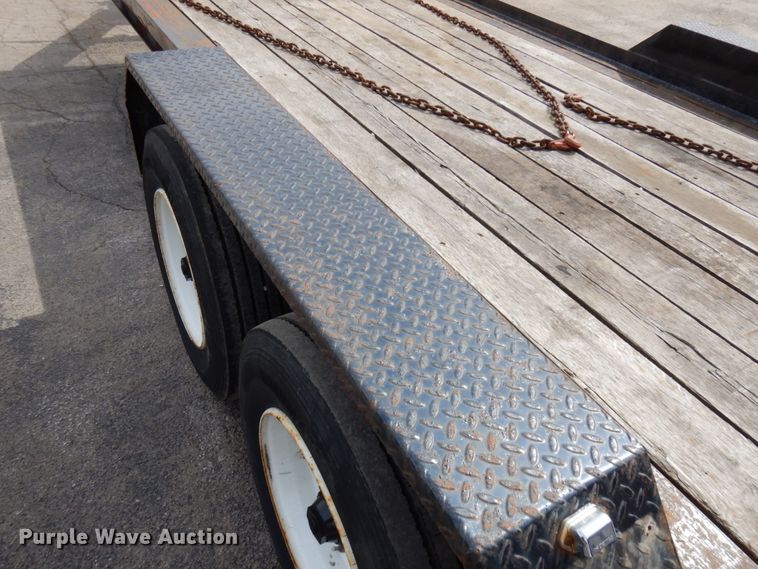 image for item HR9033 2017 Lucon equipment trailer