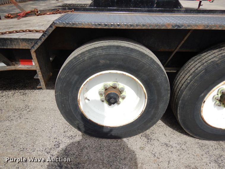 image for item HR9033 2017 Lucon equipment trailer