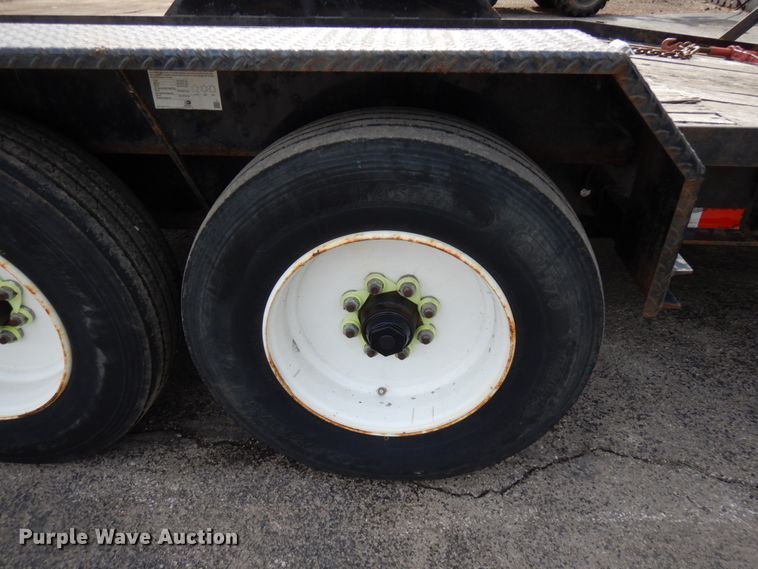 image for item HR9033 2017 Lucon equipment trailer