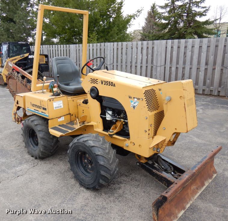 image for item HR9035 2000 Vermeer V3550A  trencher