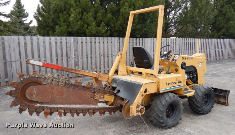 image for item HR9035 2000 Vermeer V3550A  trencher