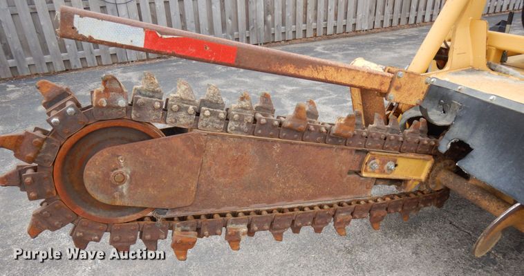image for item HR9035 2000 Vermeer V3550A  trencher