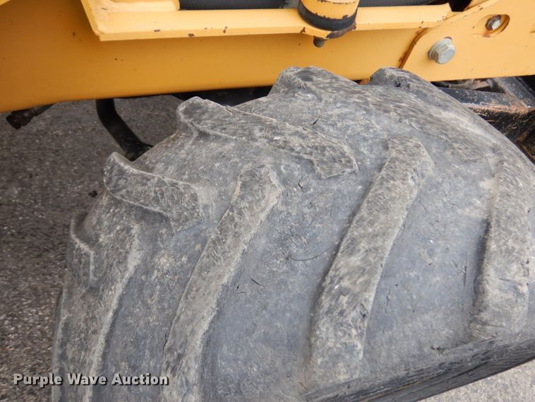 image for item HR9035 2000 Vermeer V3550A  trencher