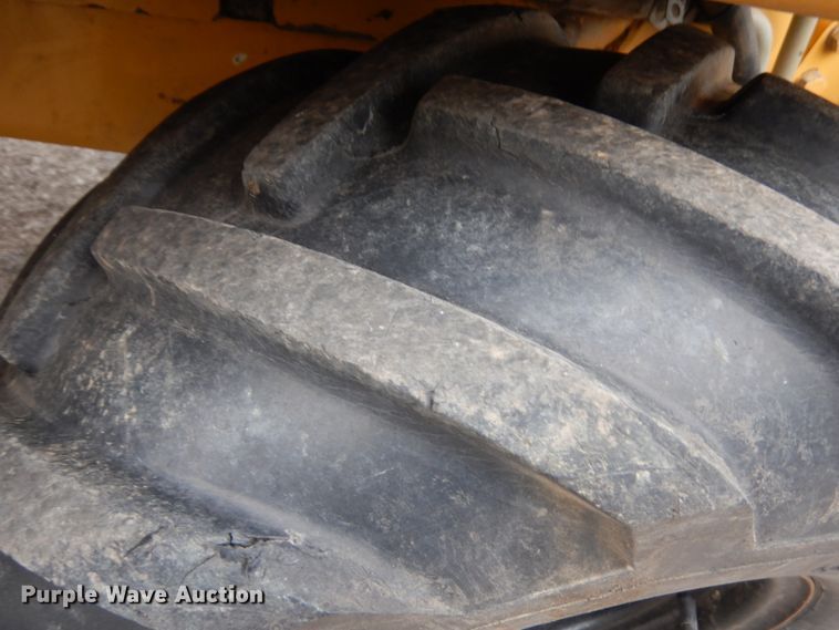 image for item HR9035 2000 Vermeer V3550A  trencher