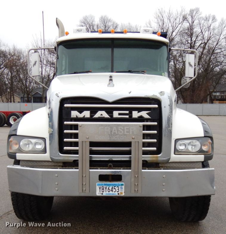 image for item HR9045 2007 Mack GU713  dump truck