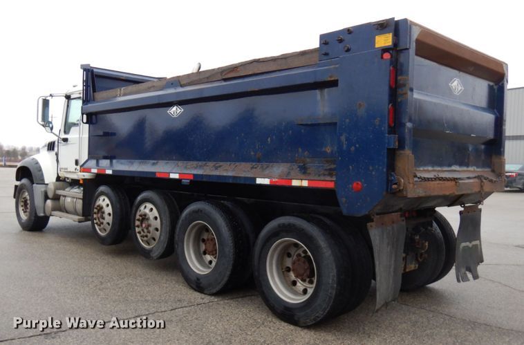 image for item HR9045 2007 Mack GU713  dump truck