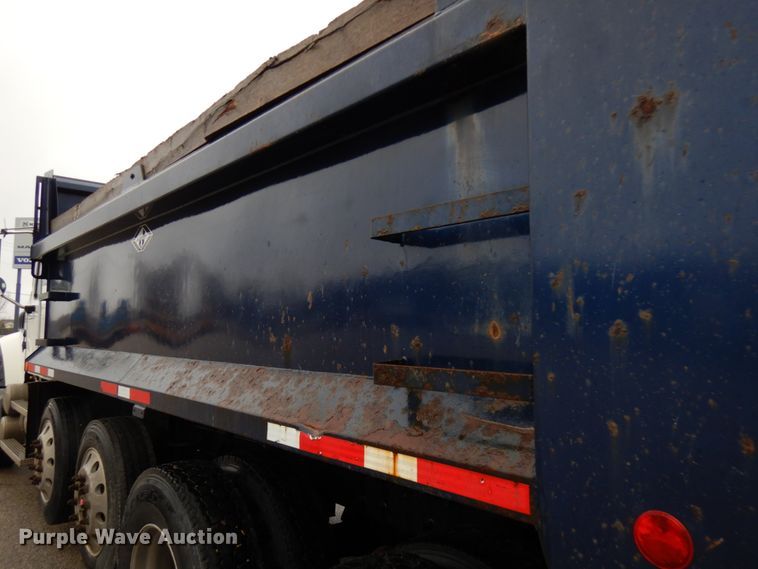 image for item HR9045 2007 Mack GU713  dump truck