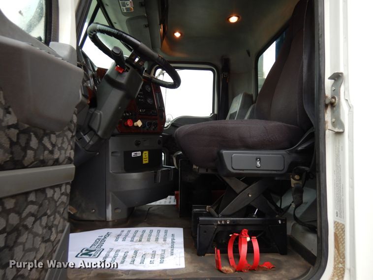 image for item HR9045 2007 Mack GU713  dump truck