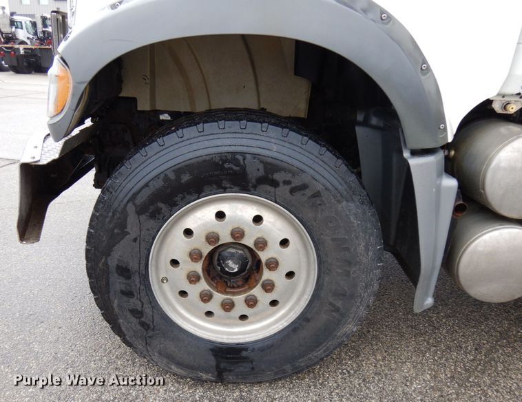 image for item HR9045 2007 Mack GU713  dump truck