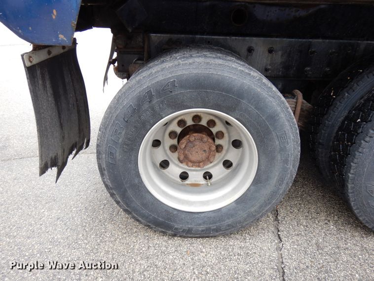 image for item HR9045 2007 Mack GU713  dump truck