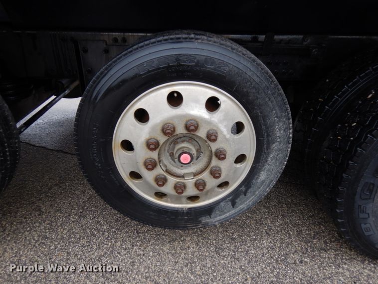 image for item HR9045 2007 Mack GU713  dump truck