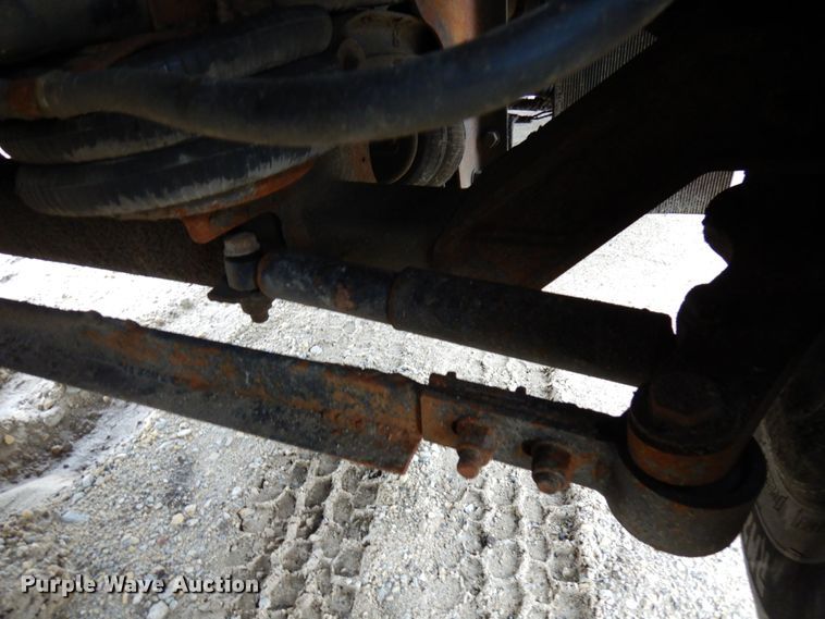 image for item HR9052 2004 Mack CV713  dump truck