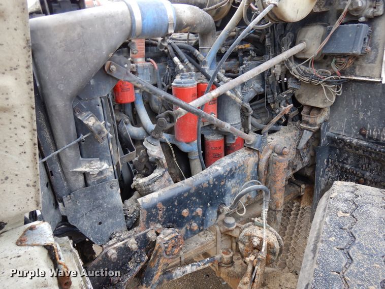 image for item HR9052 2004 Mack CV713  dump truck