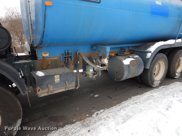 image for item HS9797 2002 Mack MR690S  water truck