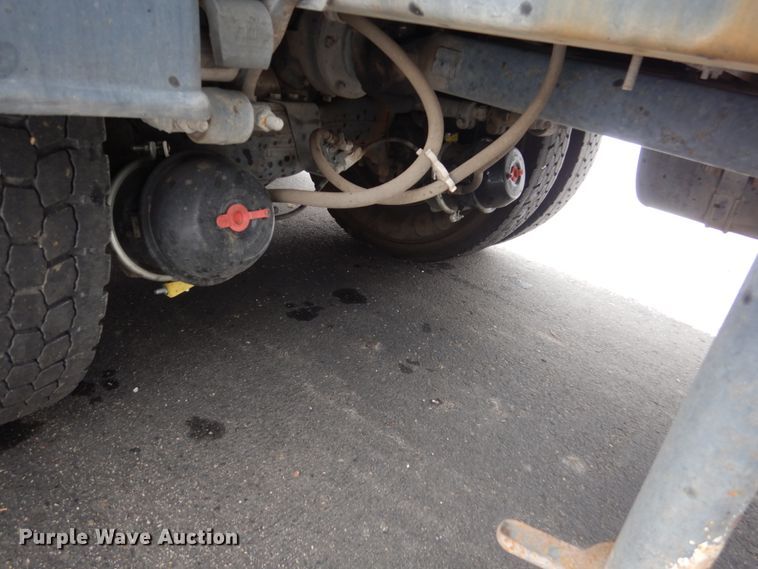 image for item HS9797 2002 Mack MR690S  water truck