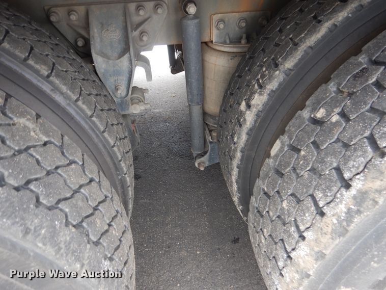 image for item HS9797 2002 Mack MR690S  water truck