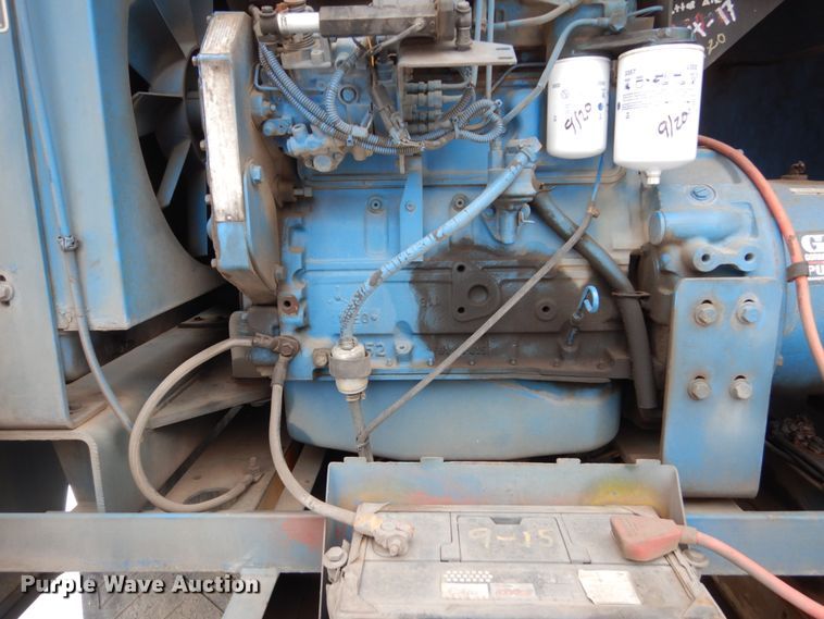 image for item HS9797 2002 Mack MR690S  water truck