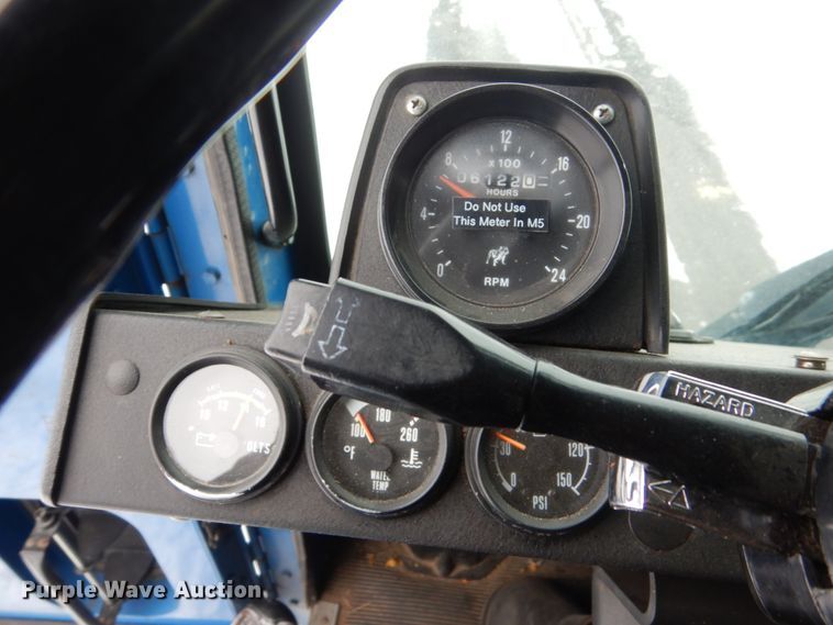 image for item HS9797 2002 Mack MR690S  water truck