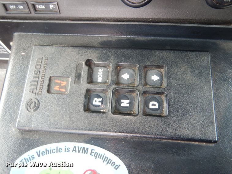 image for item HS9797 2002 Mack MR690S  water truck