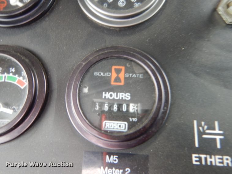 image for item HS9797 2002 Mack MR690S  water truck