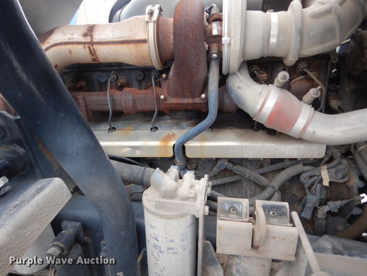 image for item HS9797 2002 Mack MR690S  water truck