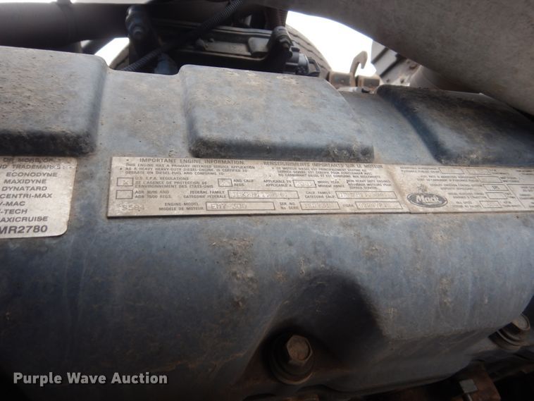 image for item HS9797 2002 Mack MR690S  water truck