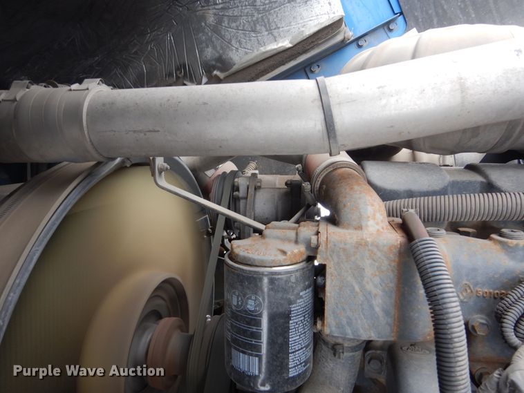 image for item HS9797 2002 Mack MR690S  water truck