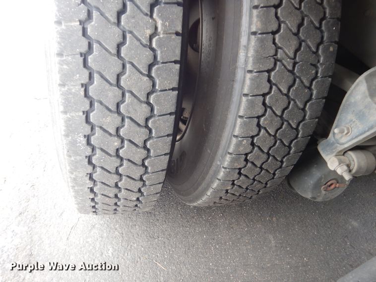 image for item HS9797 2002 Mack MR690S  water truck