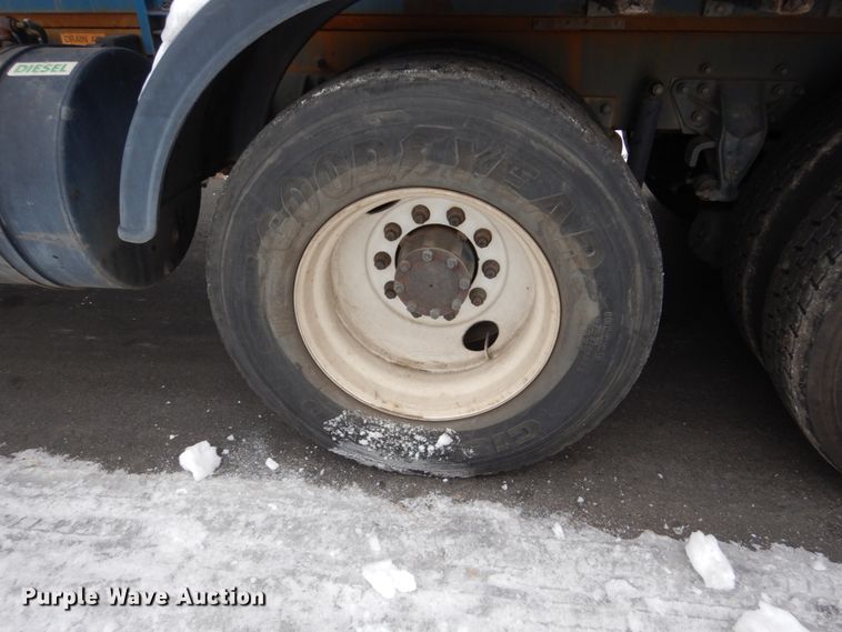 image for item HS9797 2002 Mack MR690S  water truck